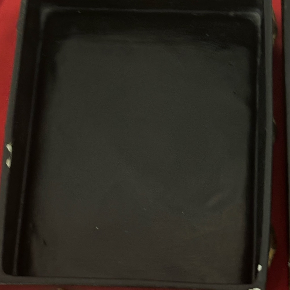 Italian Vintage Ceramic Box. It is black with gold accents and scrolled top. - Picture 5 of 11